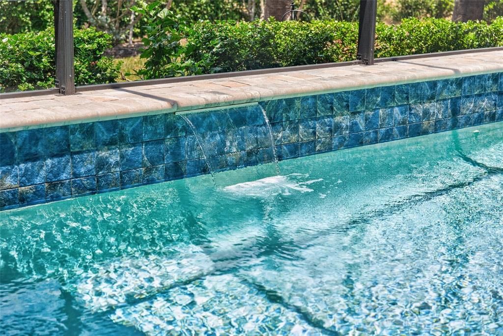 Activo con contrato: $789,900 (3 camas, 2 baños, 2075 Pies cuadrados)
