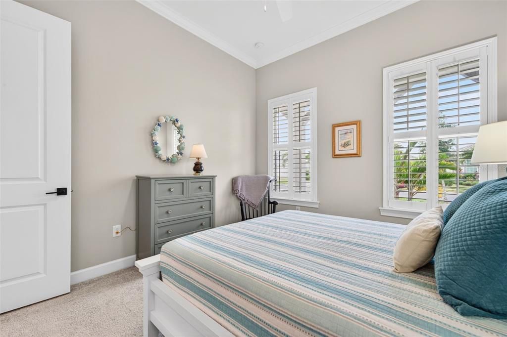 Activo con contrato: $789,900 (3 camas, 2 baños, 2075 Pies cuadrados)
