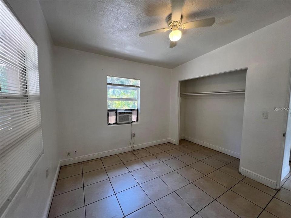 Active With Contract: $214,000 (2 beds, 0 baths, 912 Square Feet)