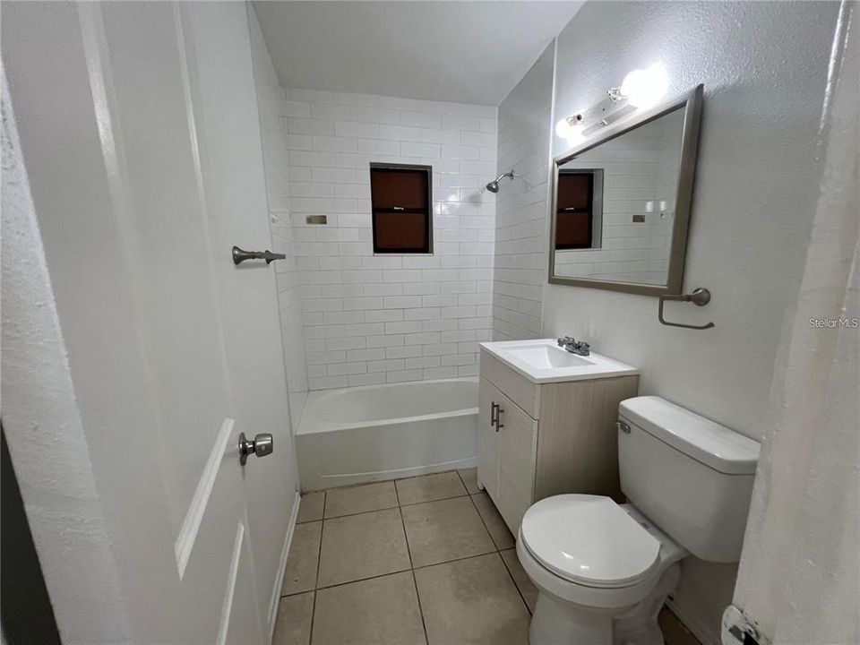 Active With Contract: $214,000 (2 beds, 0 baths, 912 Square Feet)