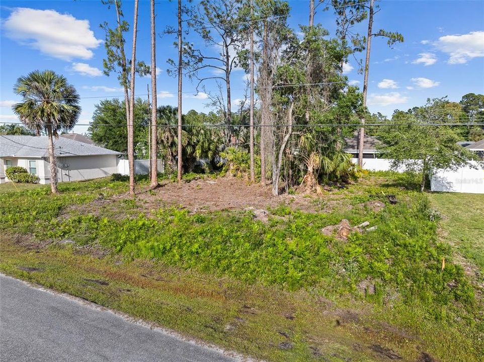 En Venta: $99,900 (0.23 acres)