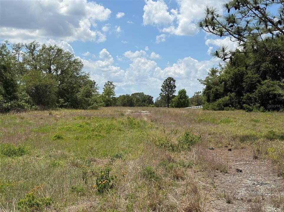 En Venta: $325,000 (5.02 acres)