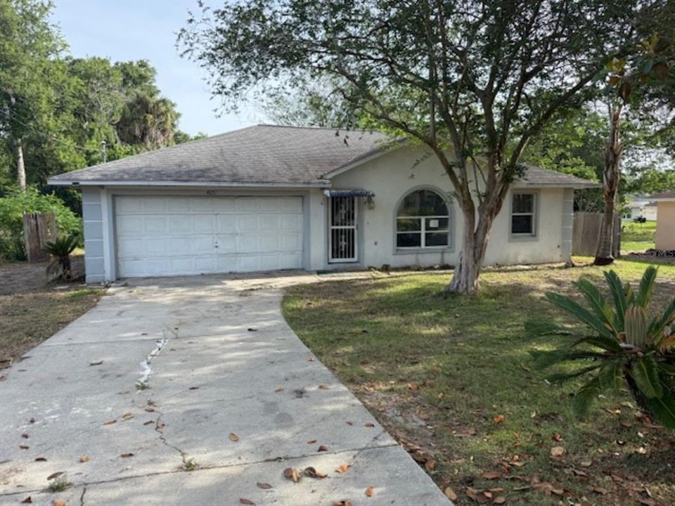 Active With Contract: $124,000 (3 beds, 2 baths, 1156 Square Feet)