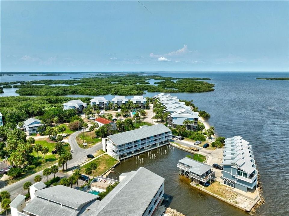 For Sale: $138,900 (1 beds, 1 baths, 480 Square Feet)