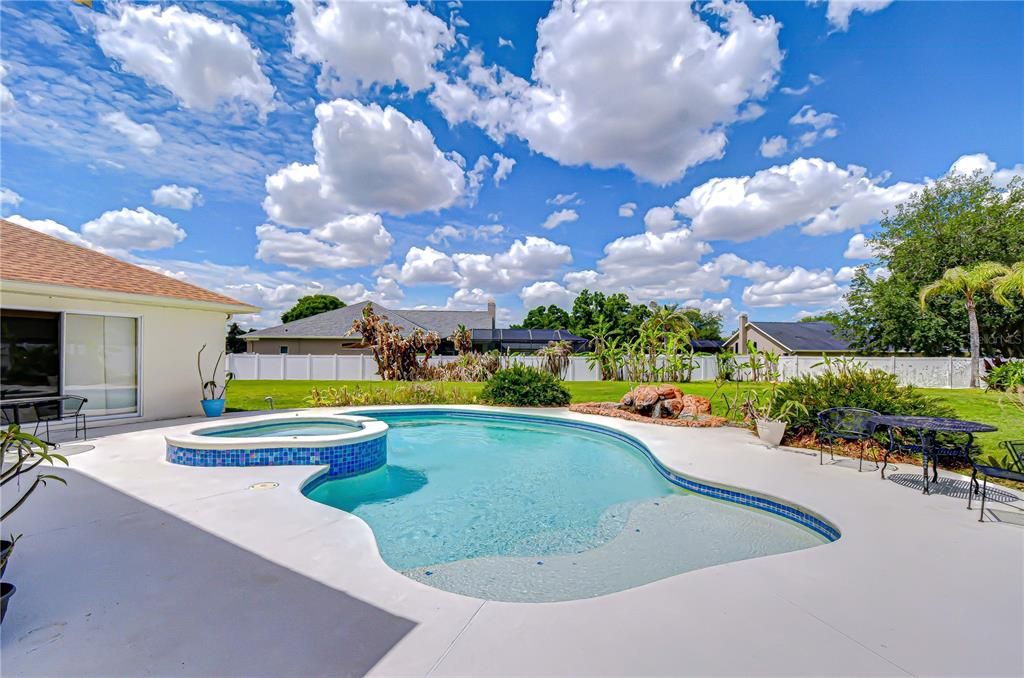 For Sale: $625,000 (4 beds, 3 baths, 3001 Square Feet)