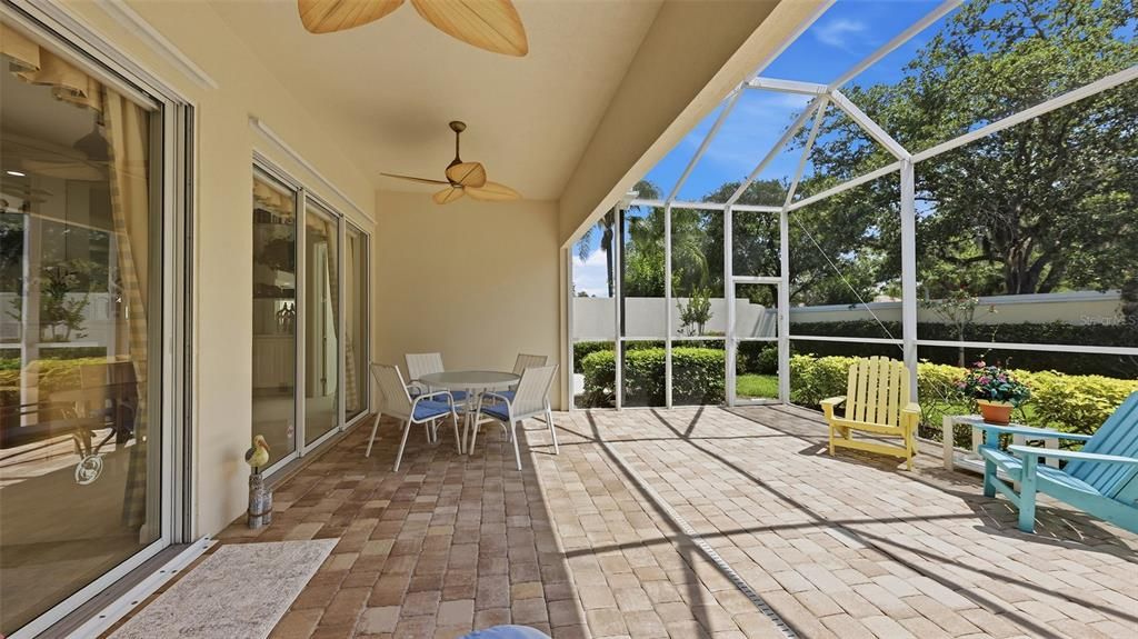 For Sale: $595,500 (3 beds, 3 baths, 2008 Square Feet)