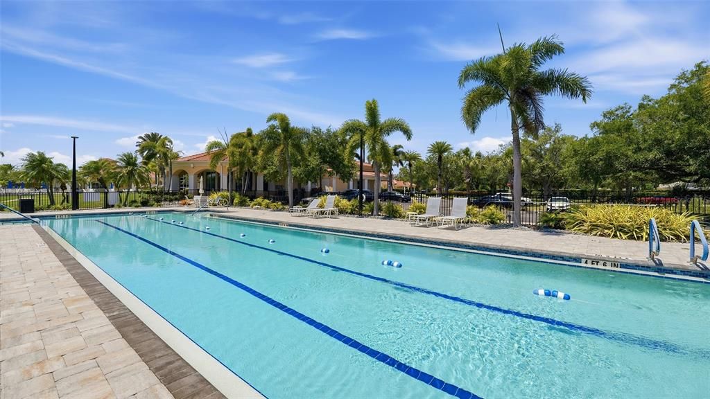 For Sale: $595,500 (3 beds, 3 baths, 2008 Square Feet)
