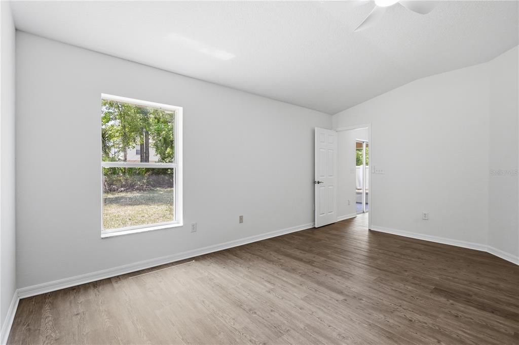 Activo con contrato: $268,990 (3 camas, 2 baños, 1184 Pies cuadrados)