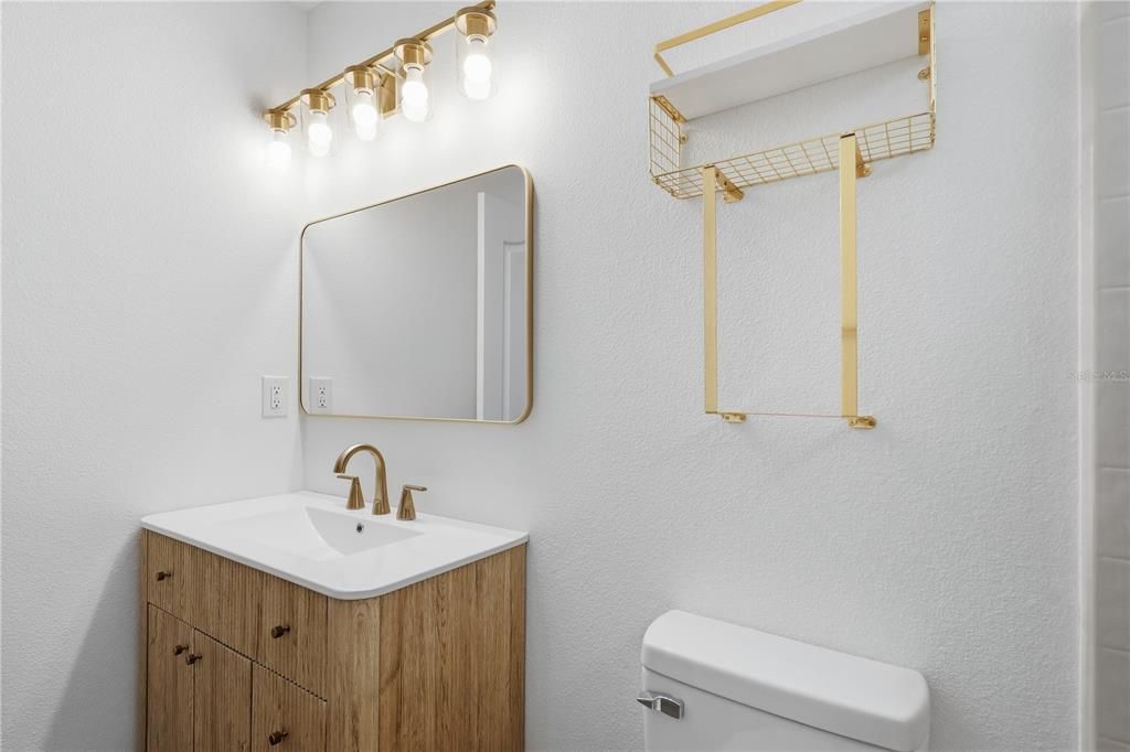 Activo con contrato: $268,990 (3 camas, 2 baños, 1184 Pies cuadrados)
