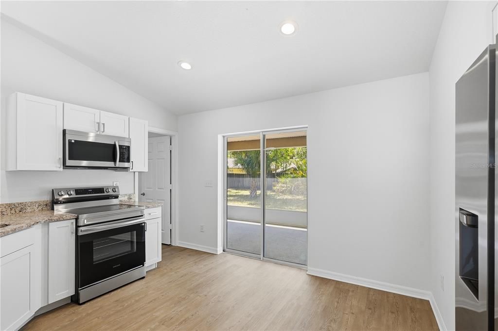 Activo con contrato: $268,990 (3 camas, 2 baños, 1184 Pies cuadrados)