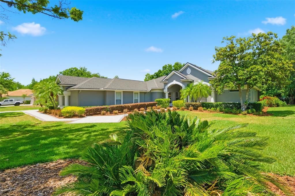 Recently Sold: $1,015,000 (4 beds, 3 baths, 3524 Square Feet)
