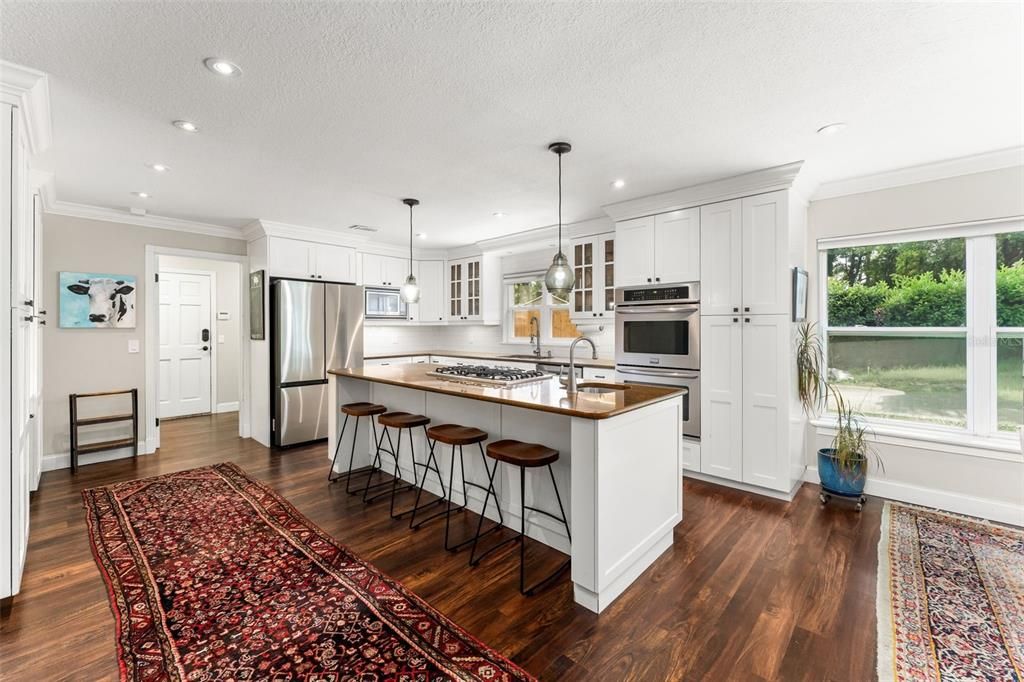 For Sale: $659,000 (4 beds, 2 baths, 3292 Square Feet)