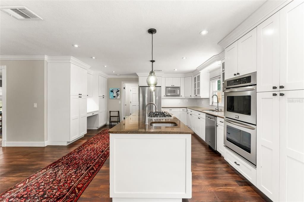 For Sale: $659,000 (4 beds, 2 baths, 3292 Square Feet)