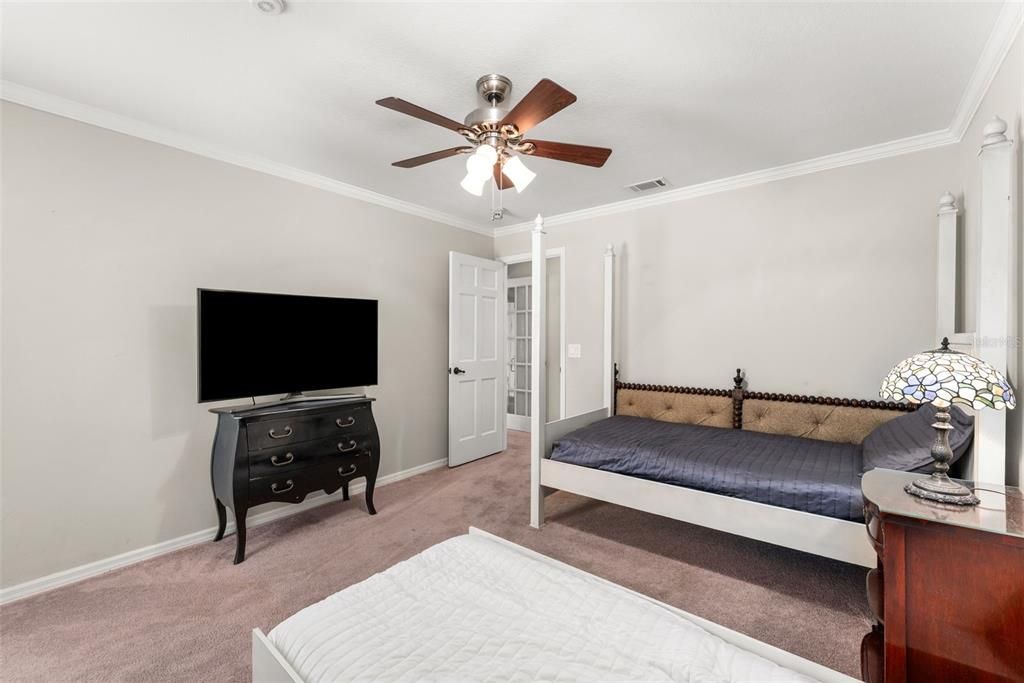 For Sale: $659,000 (4 beds, 2 baths, 3292 Square Feet)