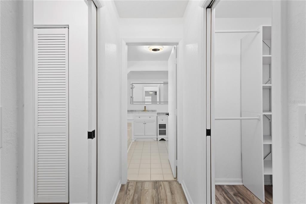 En Venta: $469,900 (6 camas, 3 baños, 2941 Pies cuadrados)