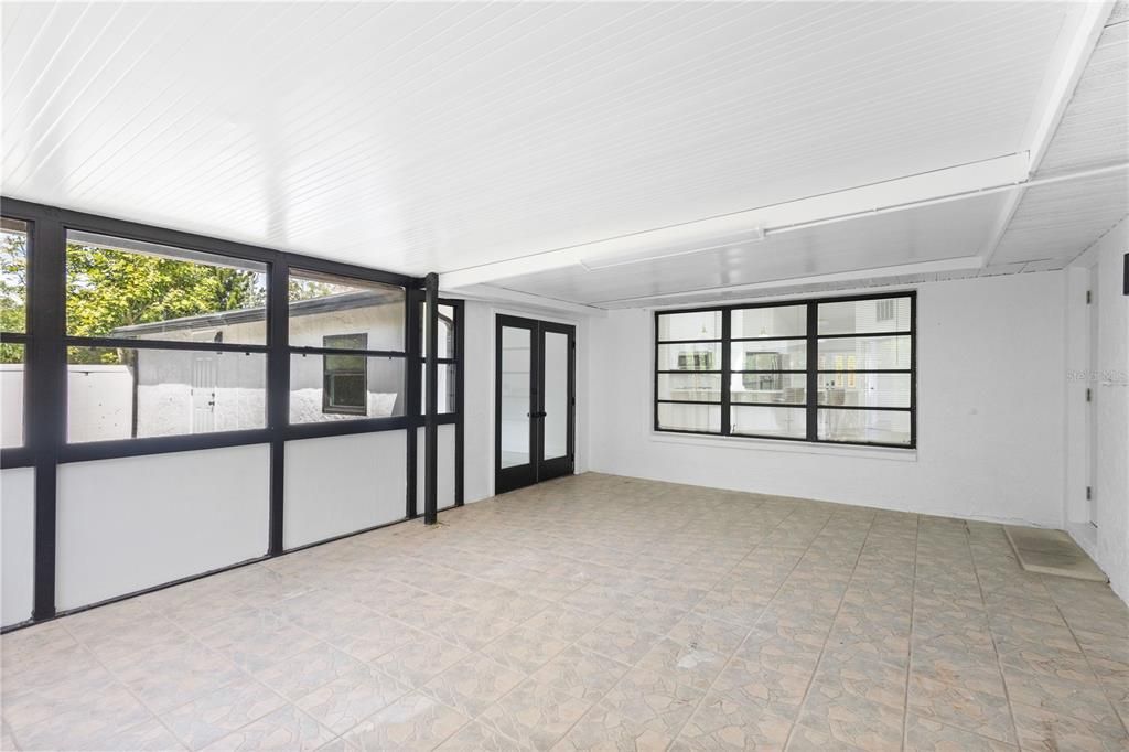En Venta: $469,900 (6 camas, 3 baños, 2941 Pies cuadrados)