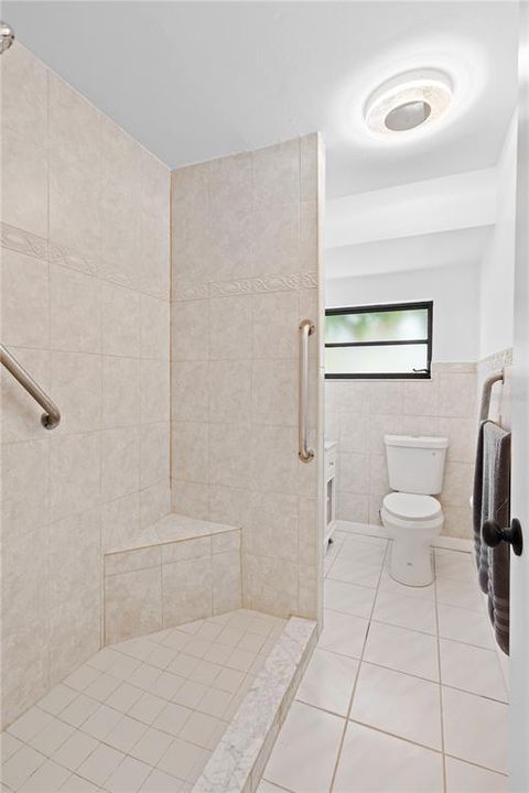 En Venta: $469,900 (6 camas, 3 baños, 2941 Pies cuadrados)