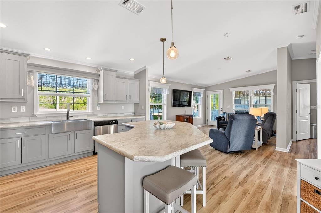 For Sale: $335,000 (3 beds, 2 baths, 1235 Square Feet)