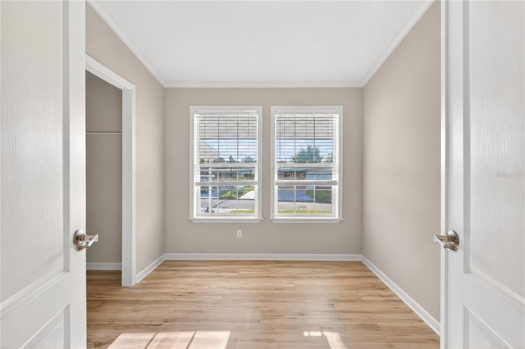 For Sale: $335,000 (3 beds, 2 baths, 1235 Square Feet)