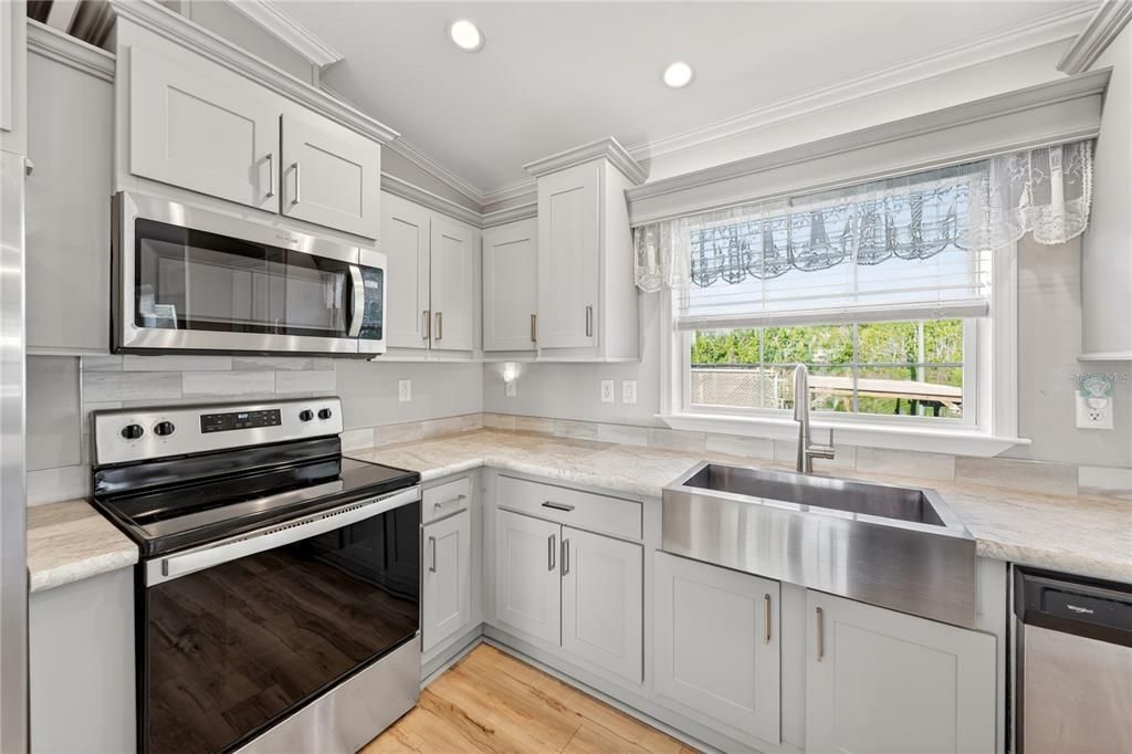 For Sale: $335,000 (3 beds, 2 baths, 1235 Square Feet)