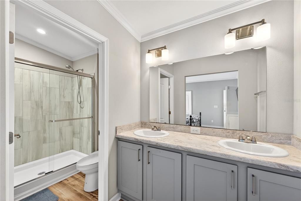 For Sale: $335,000 (3 beds, 2 baths, 1235 Square Feet)