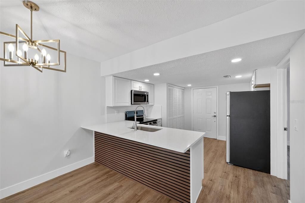 For Rent: $1,650 (2 beds, 2 baths, 1072 Square Feet)