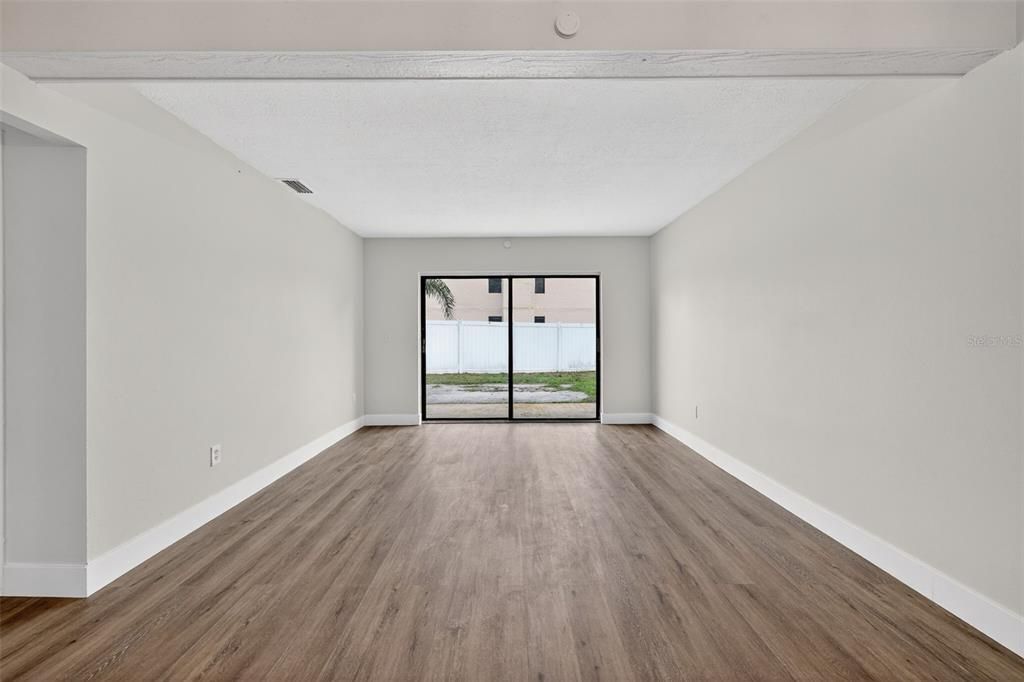 For Rent: $1,650 (2 beds, 2 baths, 1072 Square Feet)