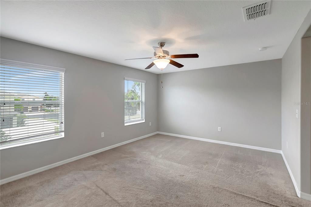 For Sale: $227,500 (2 beds, 2 baths, 1507 Square Feet)