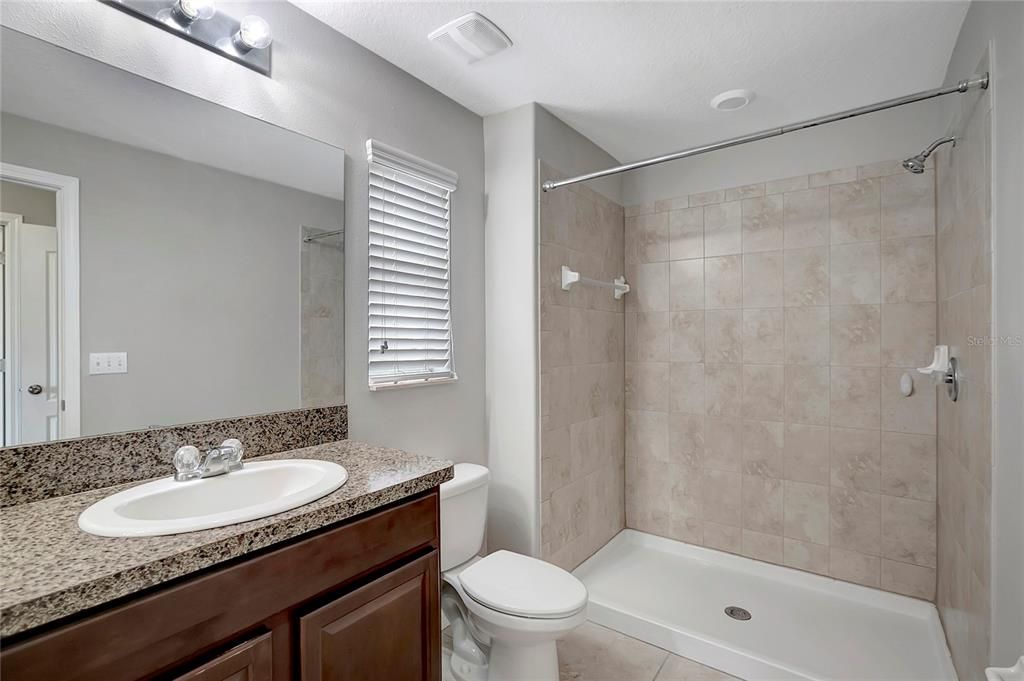 For Sale: $227,500 (2 beds, 2 baths, 1507 Square Feet)