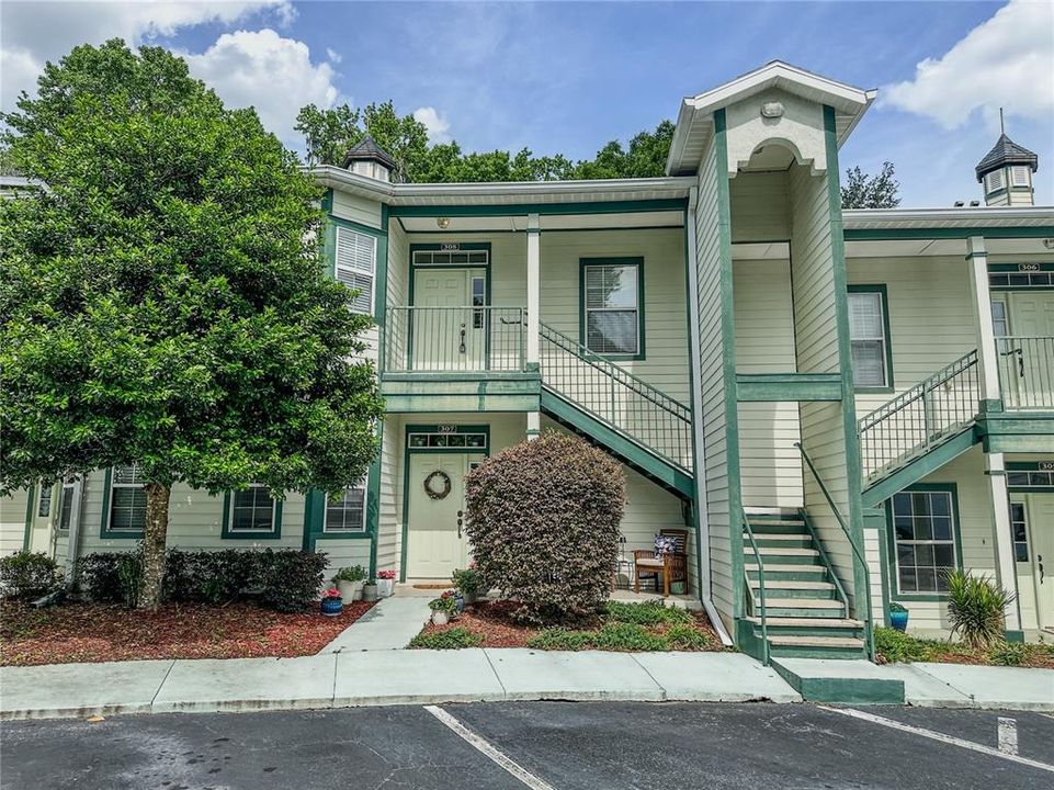 For Sale: $148,900 (2 beds, 2 baths, 1190 Square Feet)
