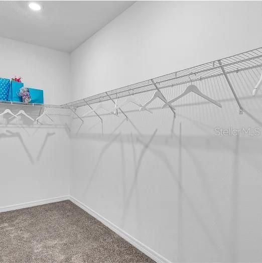 На продажу: $509,950 (4 спален, 3 ванн, 2196 Квадратных фут)