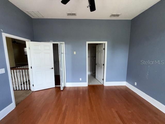 Activo con contrato: $799,900 (4 camas, 4 baños, 3859 Pies cuadrados)