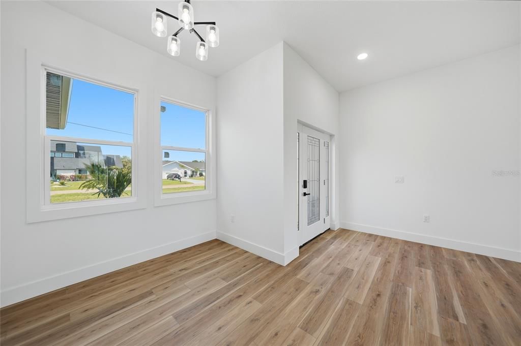 На продажу: $399,900 (3 спален, 3 ванн, 2200 Квадратных фут)