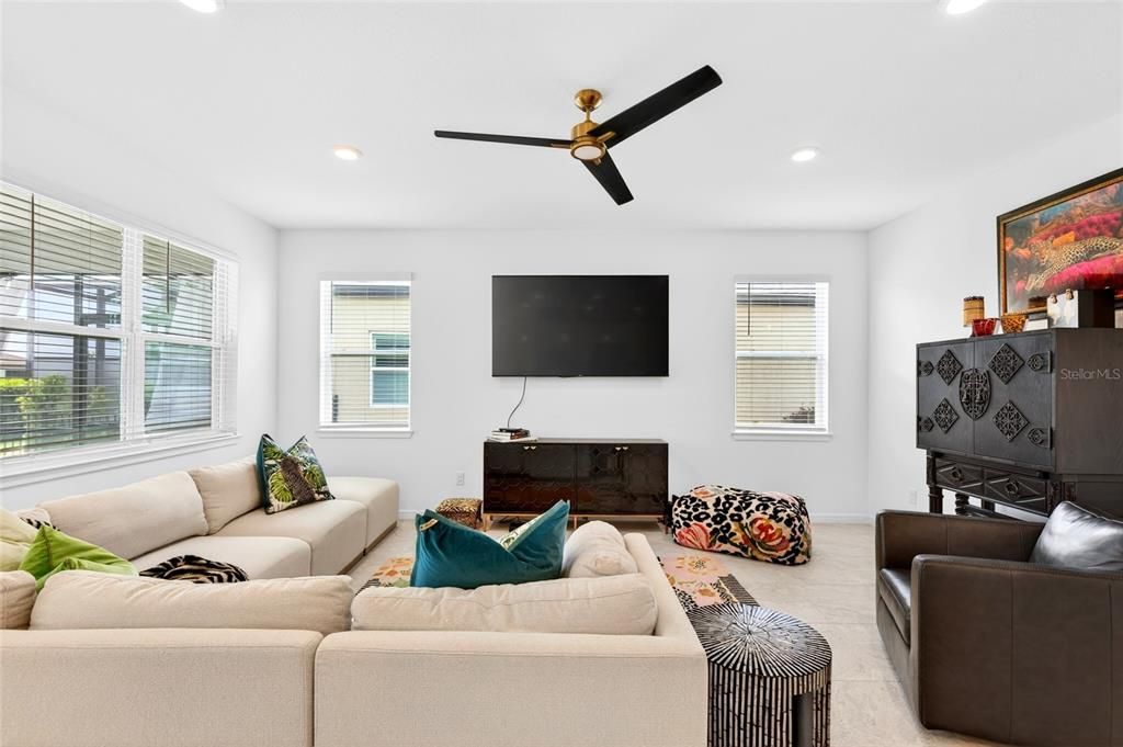 For Sale: $649,999 (2 beds, 2 baths, 1891 Square Feet)