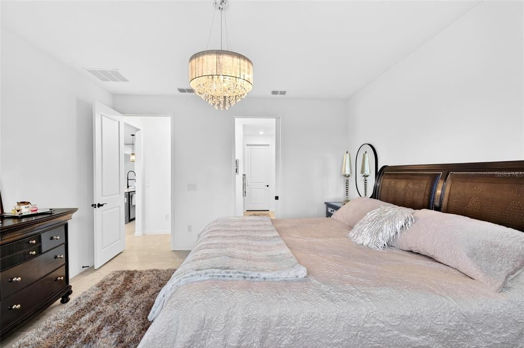 For Sale: $649,999 (2 beds, 2 baths, 1891 Square Feet)