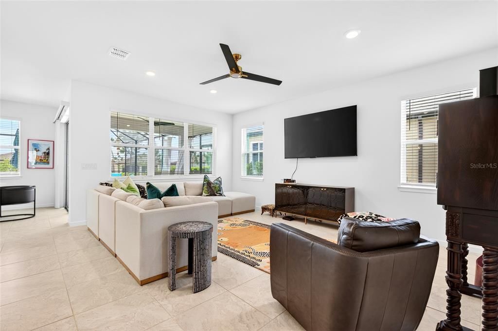 For Sale: $649,999 (2 beds, 2 baths, 1891 Square Feet)
