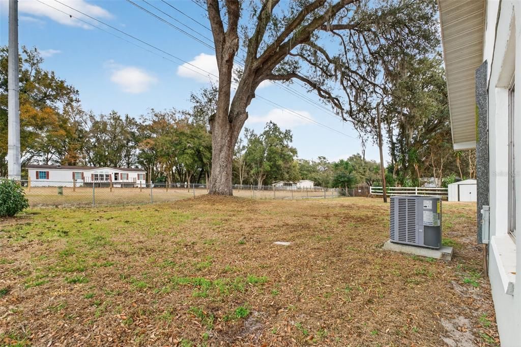 For Sale: $390,000 (5 beds, 3 baths, 2236 Square Feet)