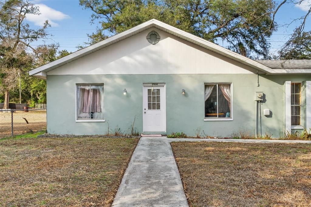 For Sale: $390,000 (5 beds, 3 baths, 2236 Square Feet)