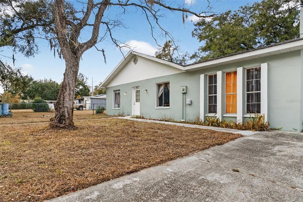 For Sale: $390,000 (5 beds, 3 baths, 2236 Square Feet)