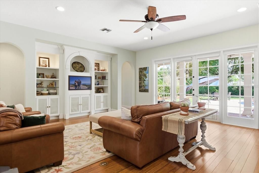 Active With Contract: $1,475,000 (6 beds, 4 baths, 4027 Square Feet)