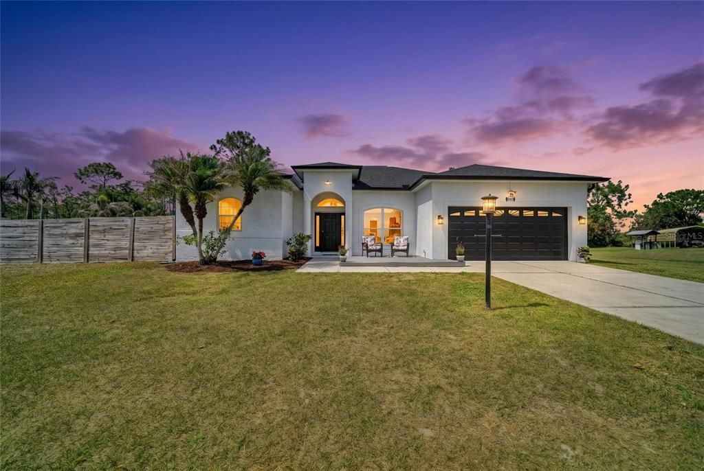 En Venta: $649,000 (4 camas, 3 baños, 2308 Pies cuadrados)