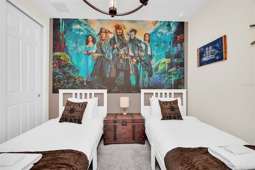 В аренду: $4,200 (7 спален, 6 ванн, 3401 Квадратных фут)