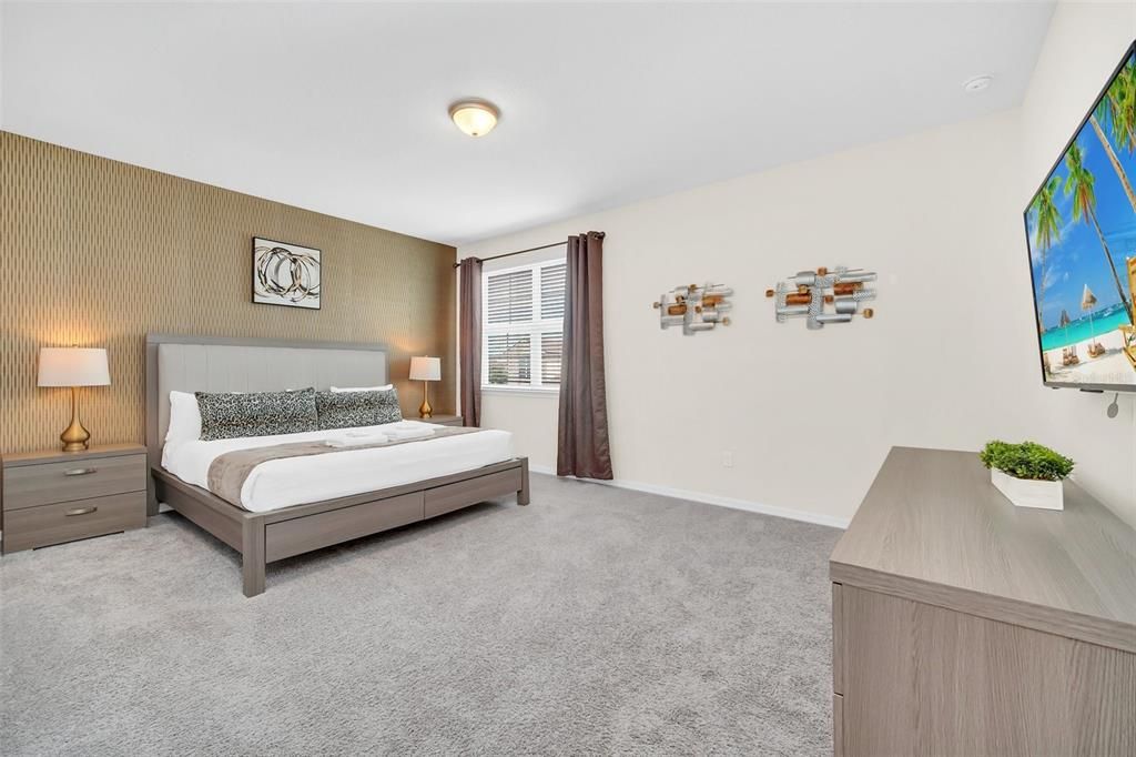 В аренду: $4,200 (7 спален, 6 ванн, 3401 Квадратных фут)