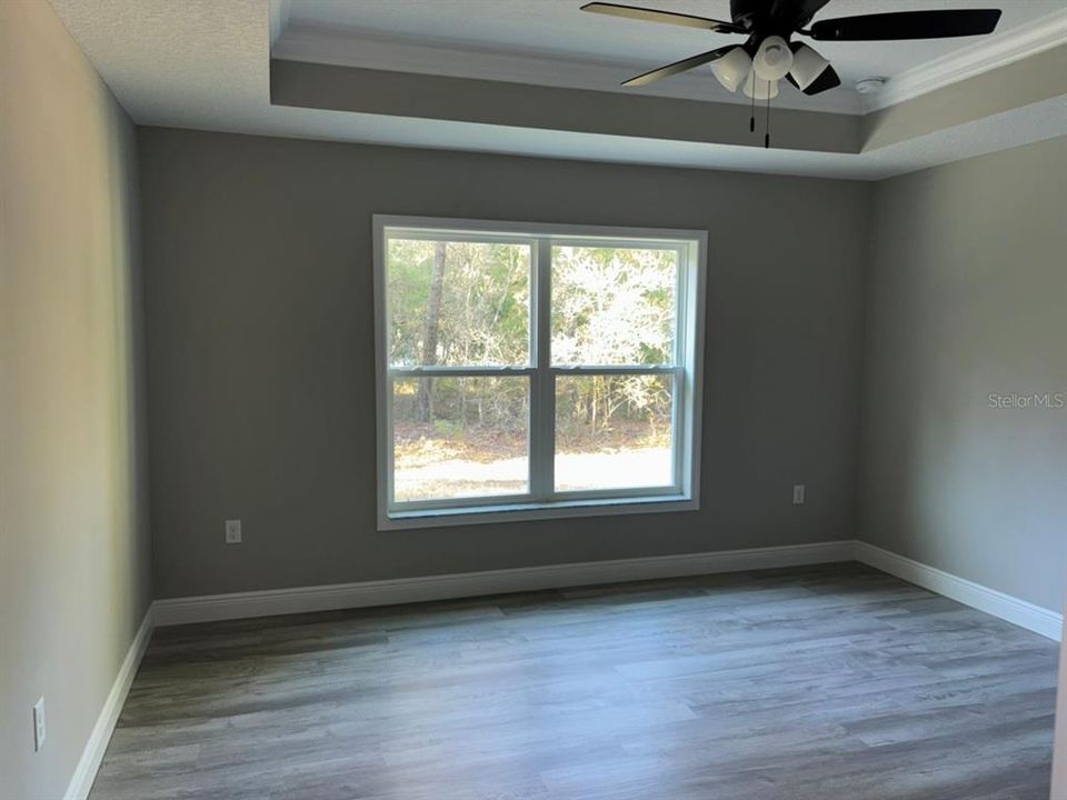 Activo con contrato: $274,900 (3 camas, 2 baños, 1662 Pies cuadrados)