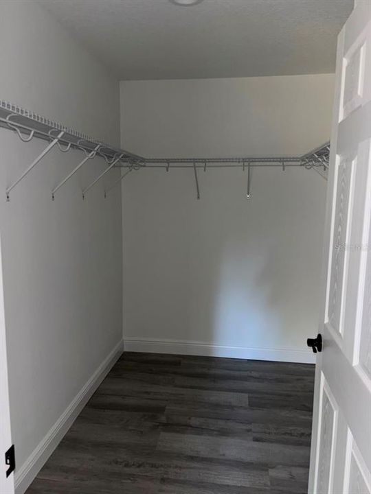 Activo con contrato: $274,900 (3 camas, 2 baños, 1662 Pies cuadrados)