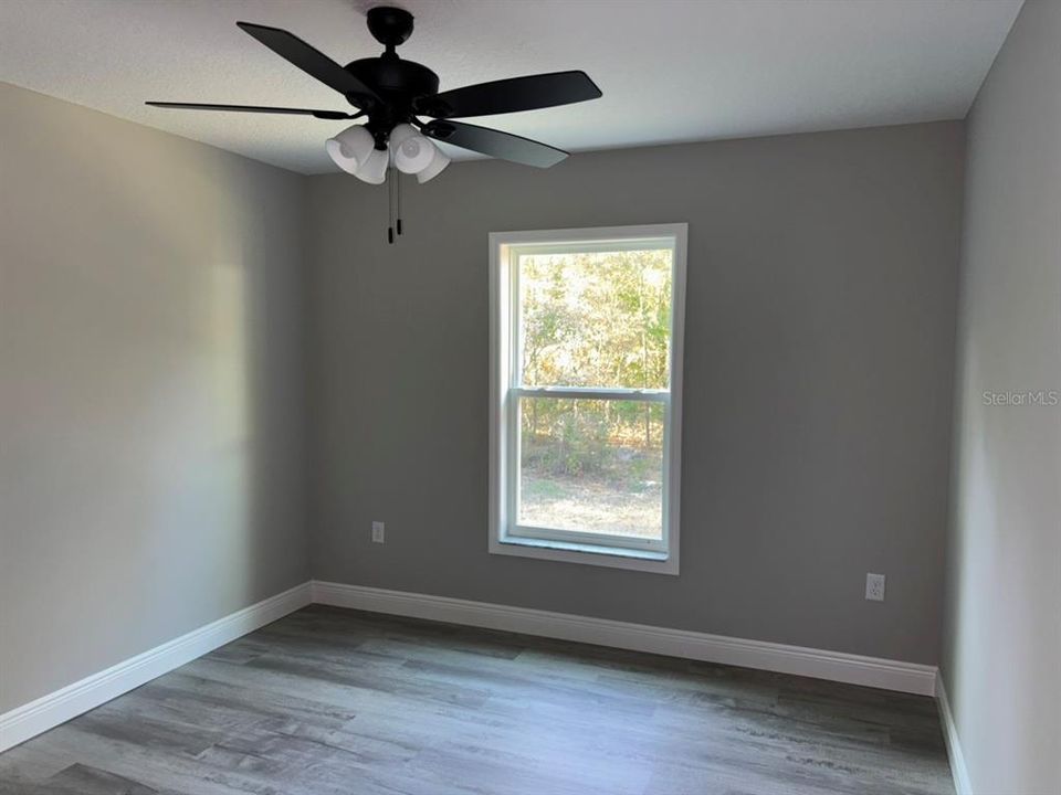 Activo con contrato: $274,900 (3 camas, 2 baños, 1662 Pies cuadrados)