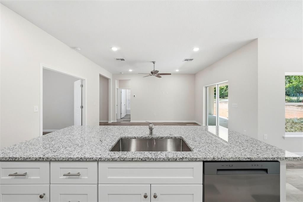 For Sale: $369,900 (4 beds, 2 baths, 1645 Square Feet)