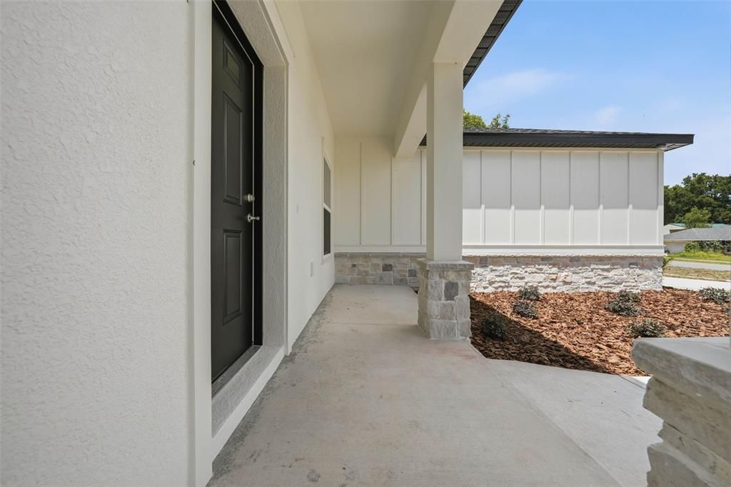 For Sale: $369,900 (4 beds, 2 baths, 1645 Square Feet)
