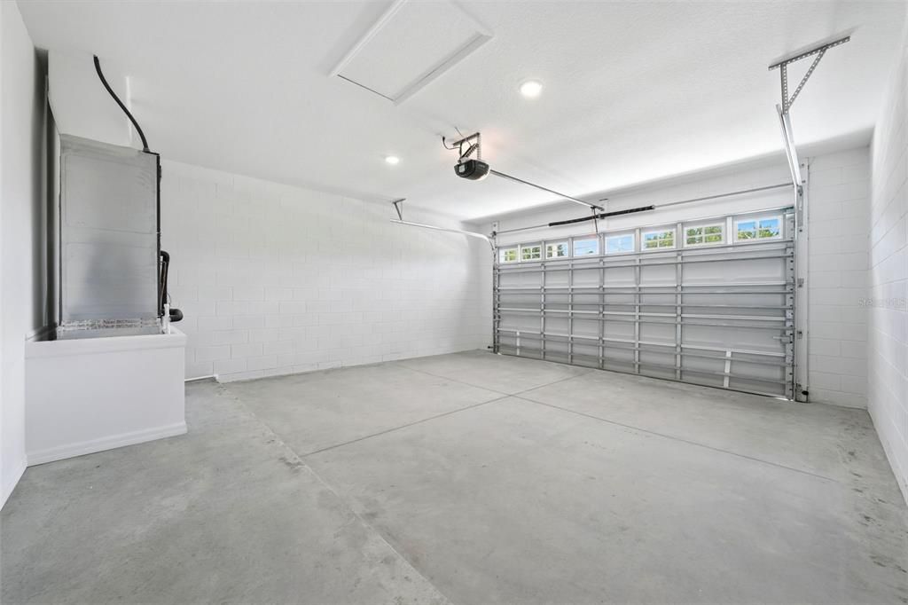 For Sale: $369,900 (4 beds, 2 baths, 1645 Square Feet)