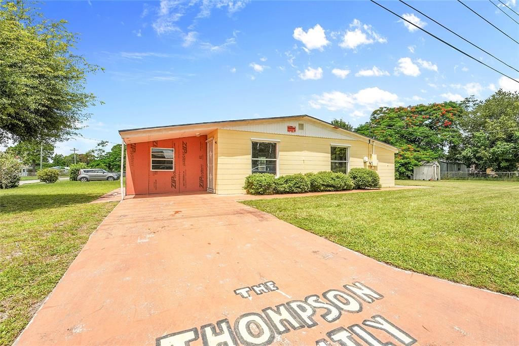 For Sale: $194,500 (3 beds, 1 baths, 1090 Square Feet)
